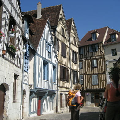 Discover Burgundy by bike along the canals / 7 days